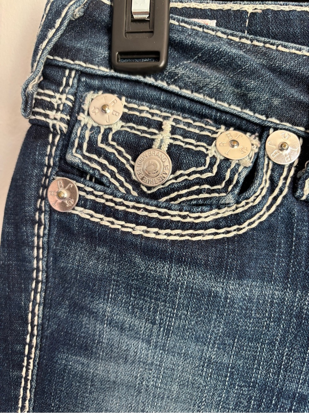 EUC True Religion Y2K Billi Big QT Boot Cut Jeans with White Stitching 26 - Picture 2 of 13